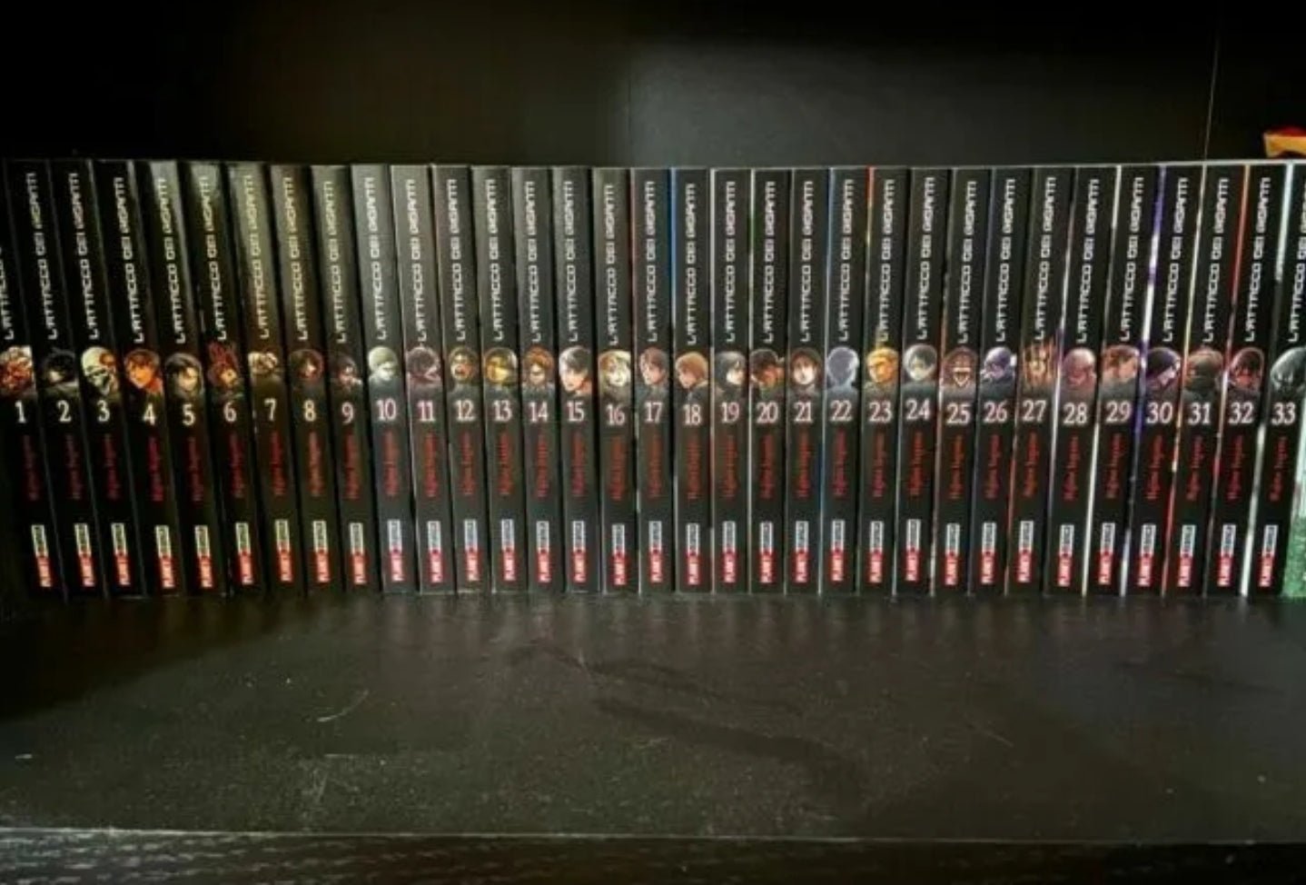 Attacco dei Giganti serie manga completa 1/34, con 33 variant, imbustati - Manga Dreams